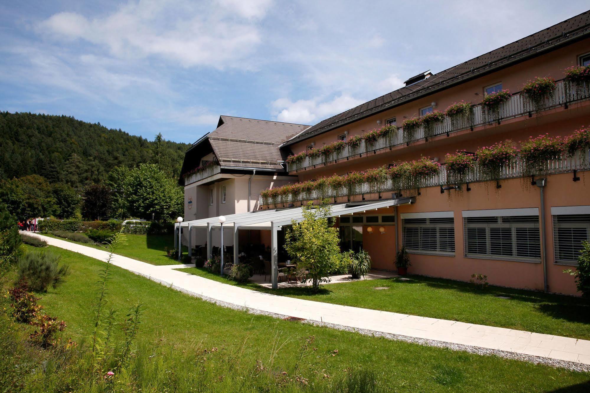 Sonnenhotel Hafnersee Keutschach am See Dış mekan fotoğraf